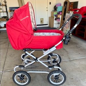 BumbleRide Queen Bee stroller/pram with bassinet